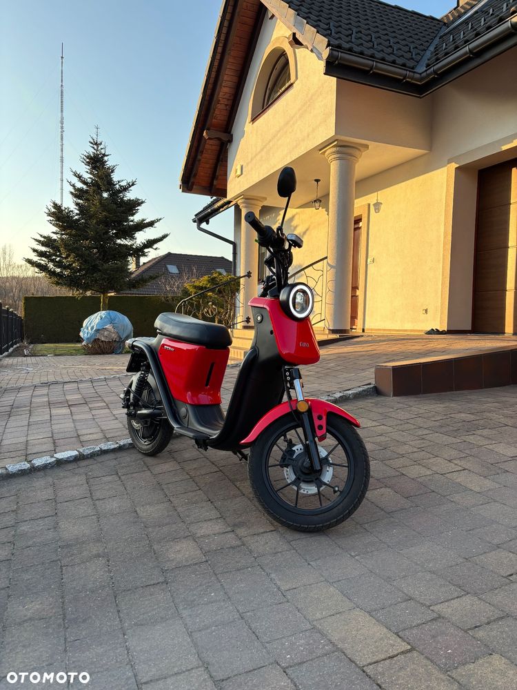 Niu U - 1
