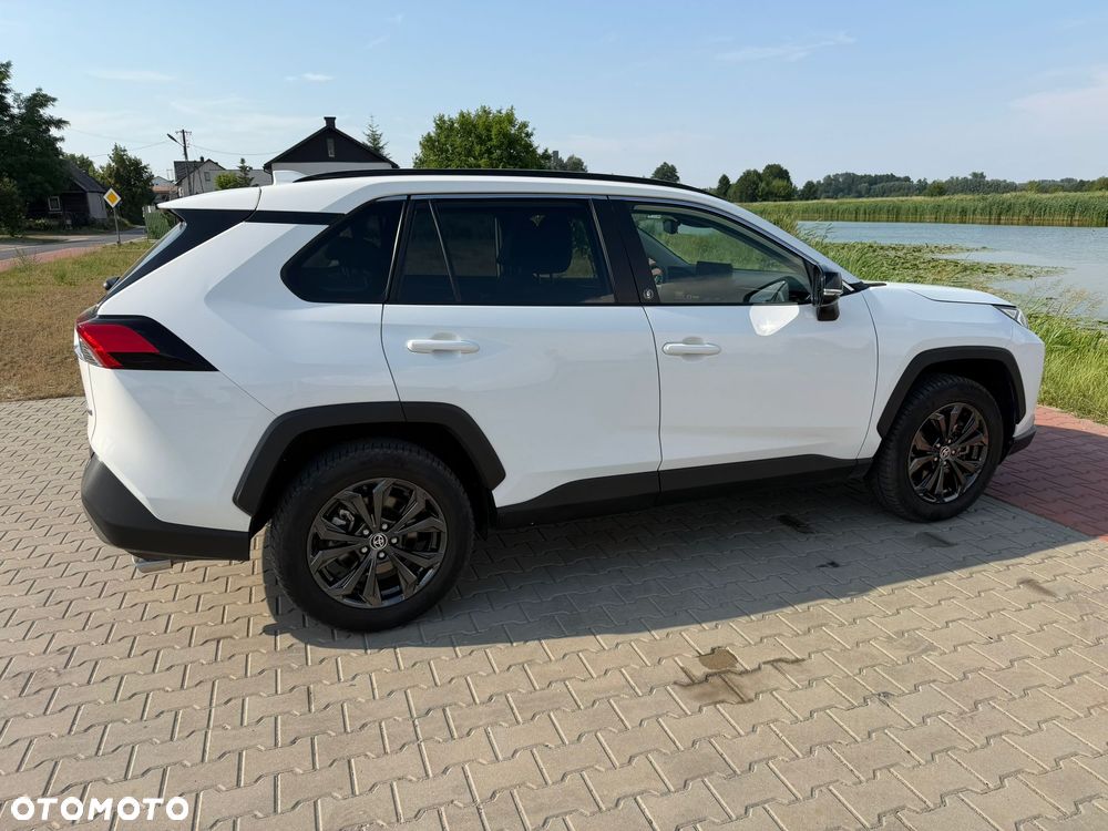 Toyota RAV4 2.5 4x2 Team Deutschland - 12