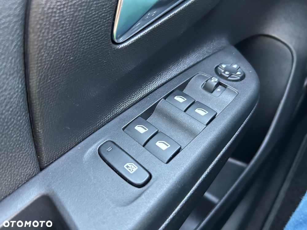 Opel Corsa 1.2 T S&S - 20