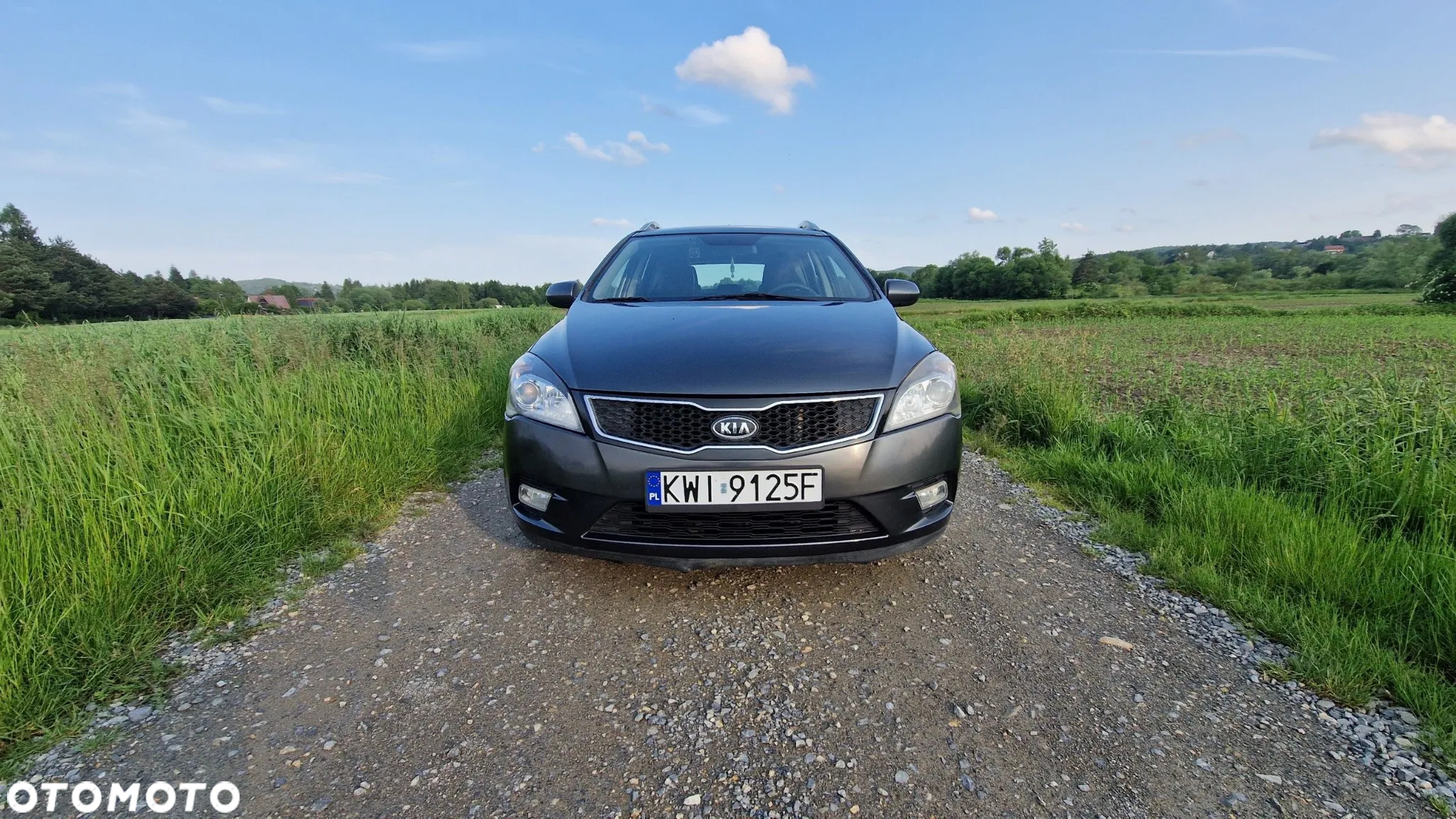 Kia Ceed Cee'd 1.6 Crdi Comfort + - 2