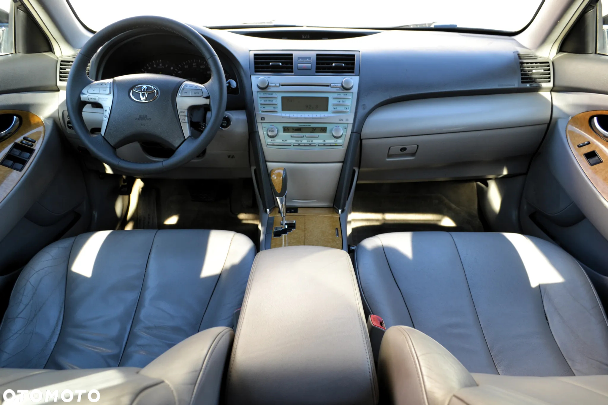 Toyota Camry 3.5 V6 SE - 8