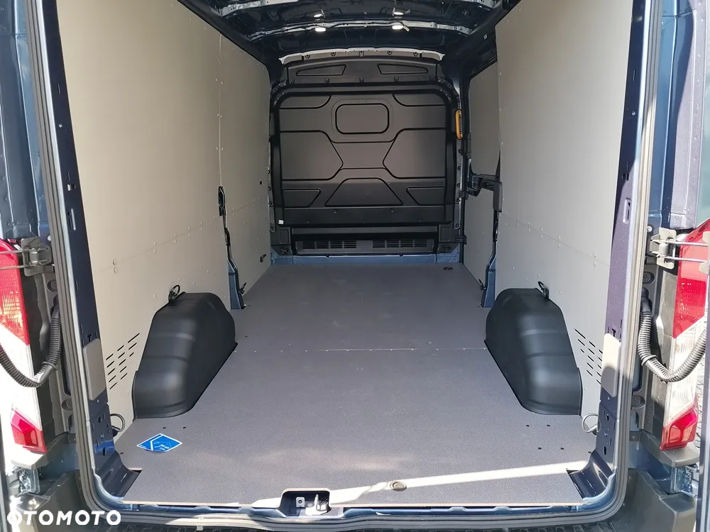 Ford TRANSIT VAN - 8