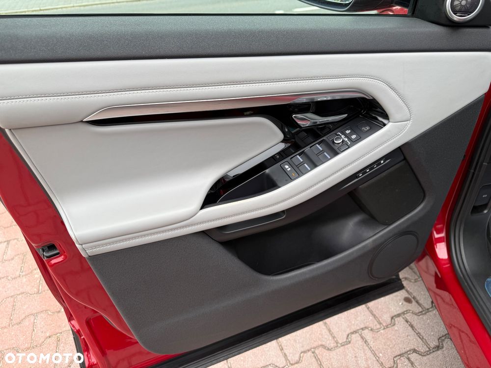 Land Rover Range Rover Evoque P300e SE - 20