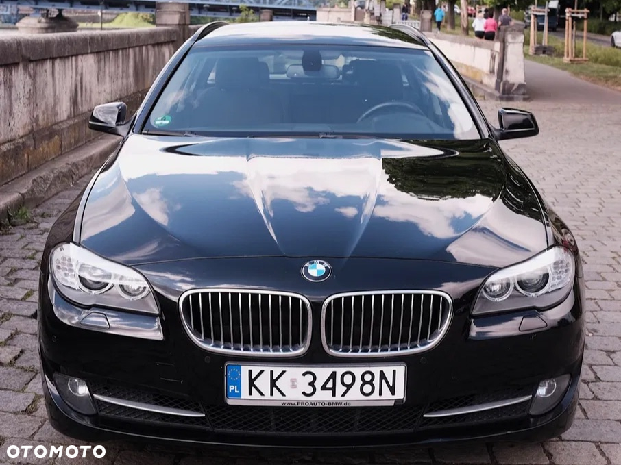 BMW Seria 5 520d Touring - 2