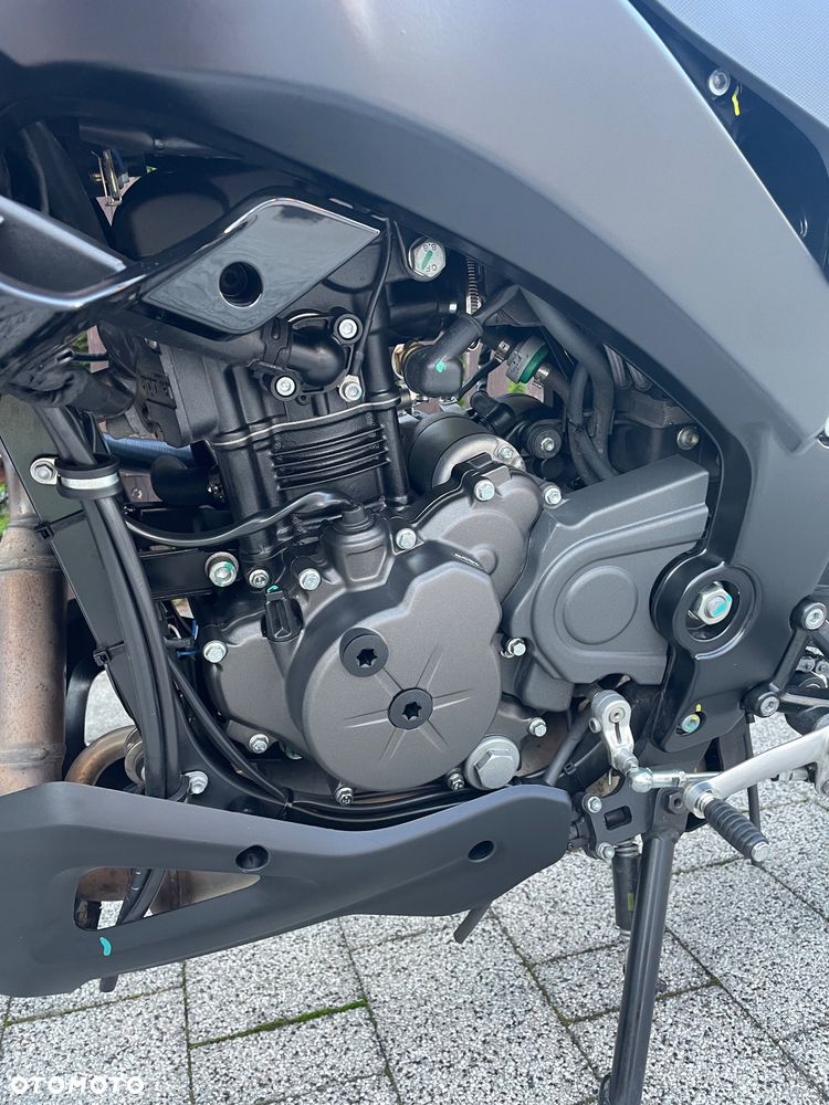 Aprilia Tuono - 8
