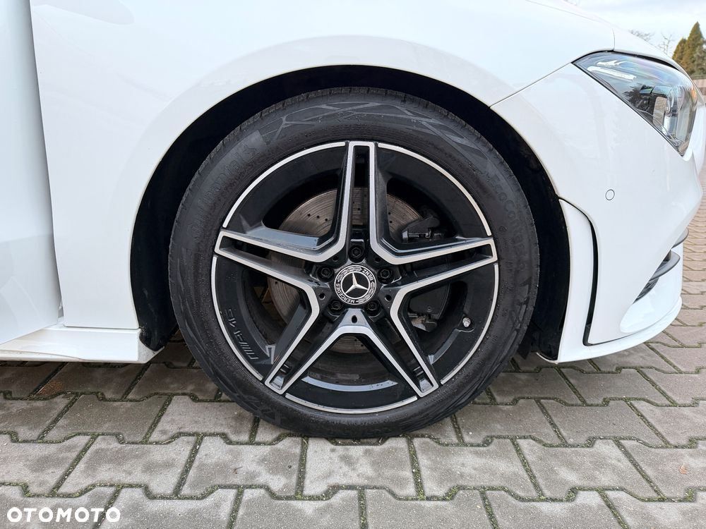 Mercedes-Benz CLA 200 7G-DCT AMG Line - 21
