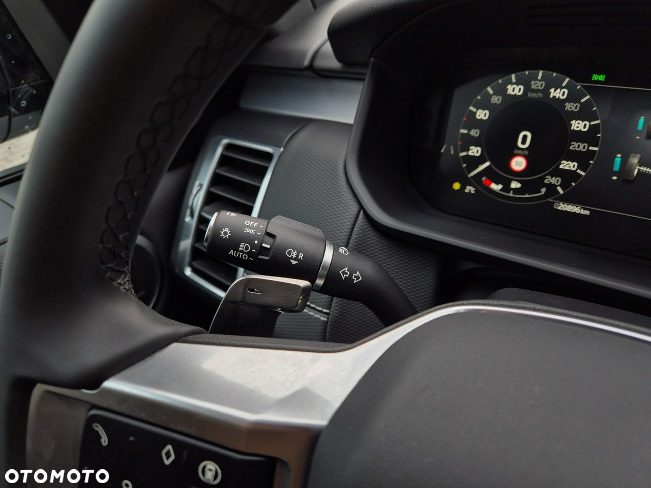 Land Rover Discovery - 24