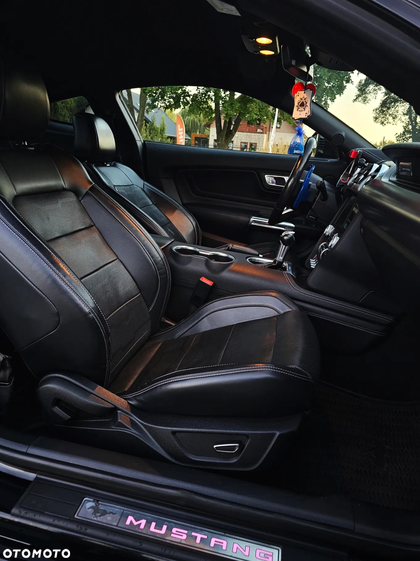 Ford Mustang 5.0 V8 GT - 14