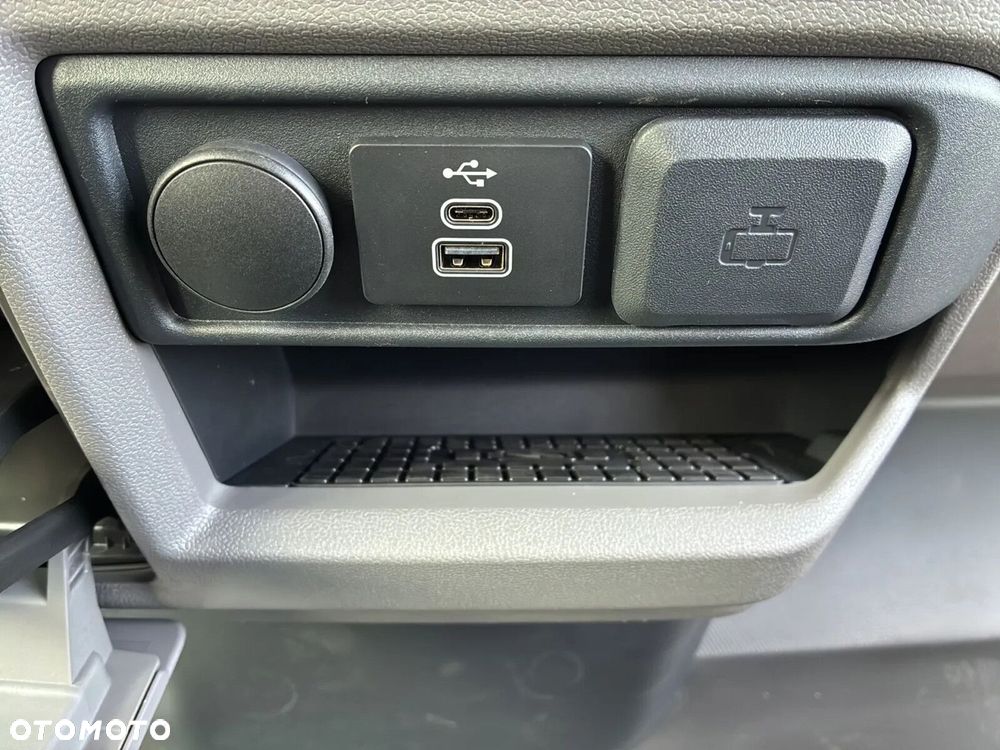 Volkswagen Transporter T7 Furgon EDITION Automat/L2H1, 2.0 TDI 150 KM, r.o. 3500 mm - 35