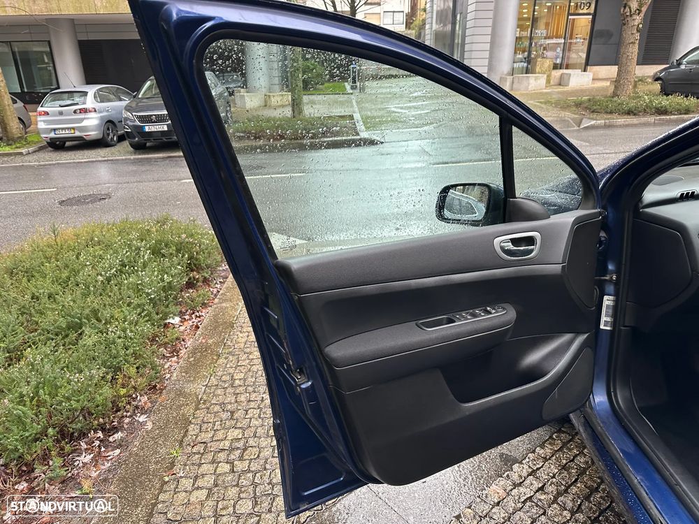 Peugeot 307 Break 1.4 HDi XS Premium - 11