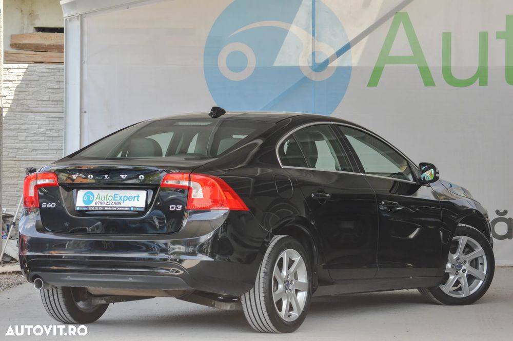 Volvo S60 D3 Geartronic Momentum - 17