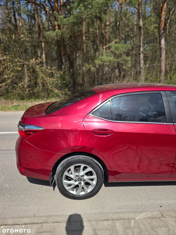 Toyota Corolla 1.6 Premium - 14
