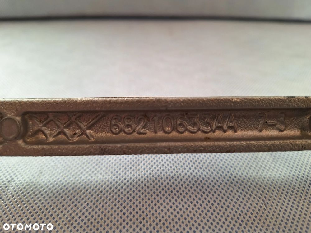 Dodge Challenger Charger SRT tylni wahacz RH LH 68210633AA - 3