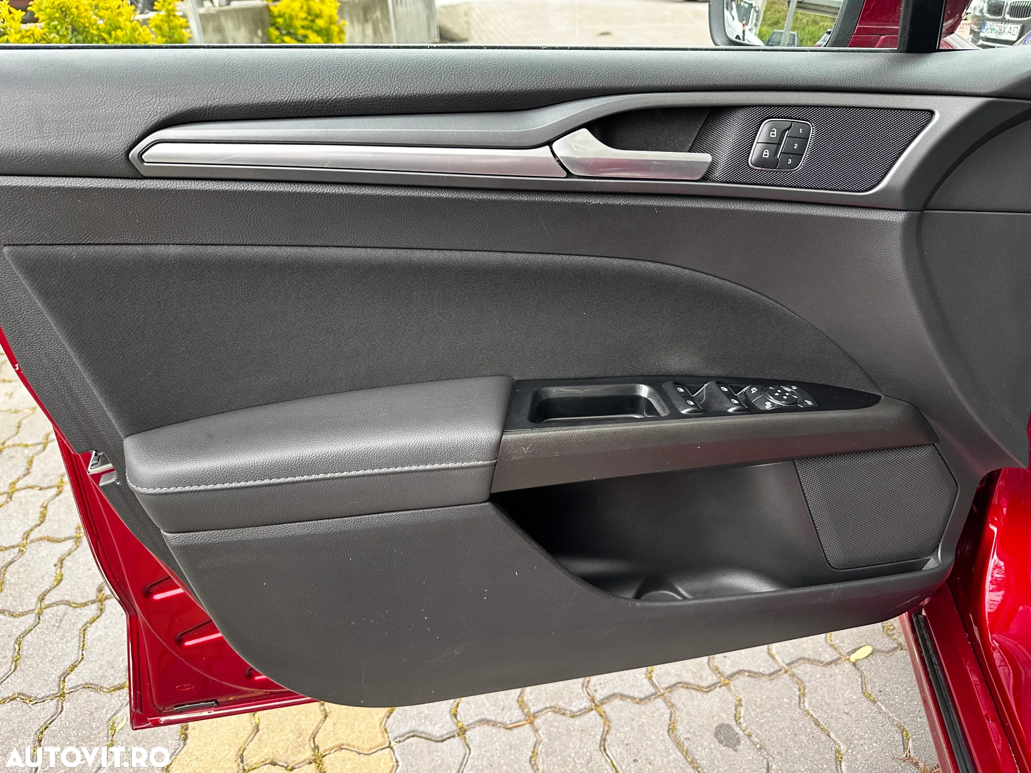 Ford Mondeo 2.0 TDCi Powershift Titanium - 27