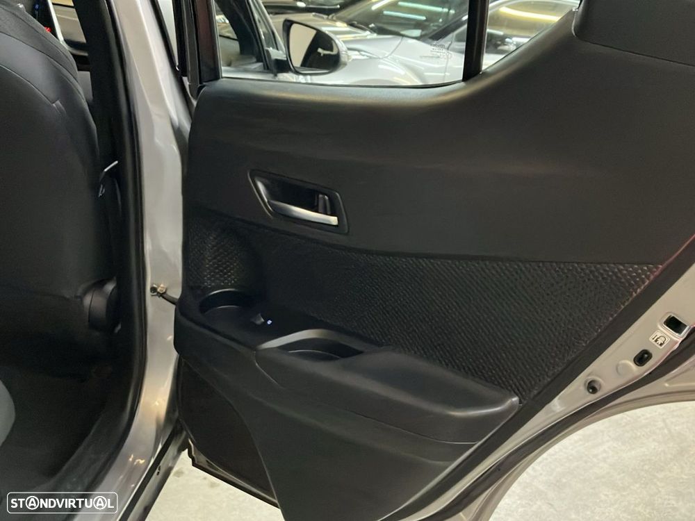 Toyota C-HR 1.8 Hybrid Comfort - 22