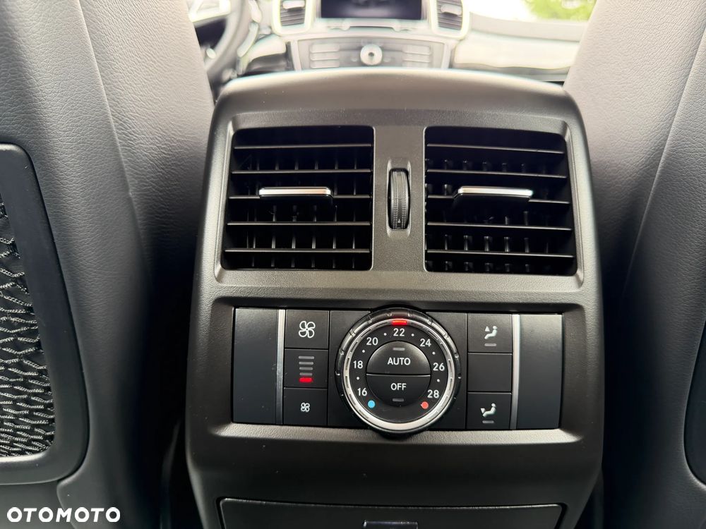 Mercedes-Benz GLS 350 d 4-Matic - 22