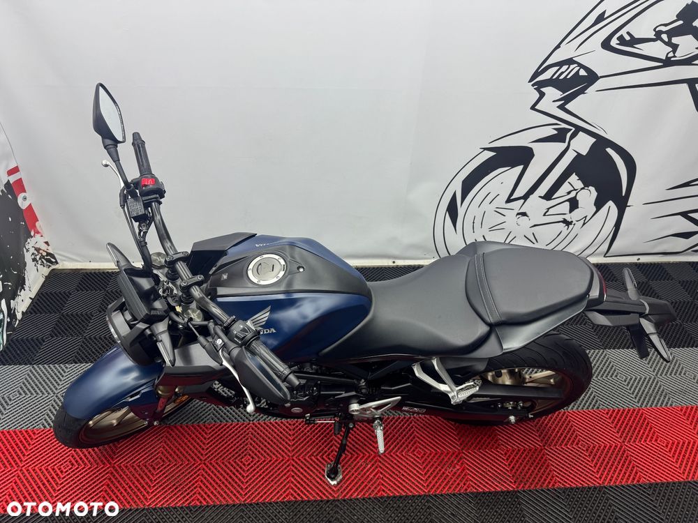 Honda CB - 7