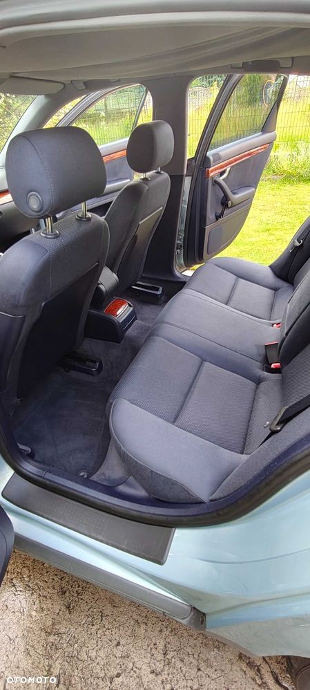 Audi A4 Limousine - 7