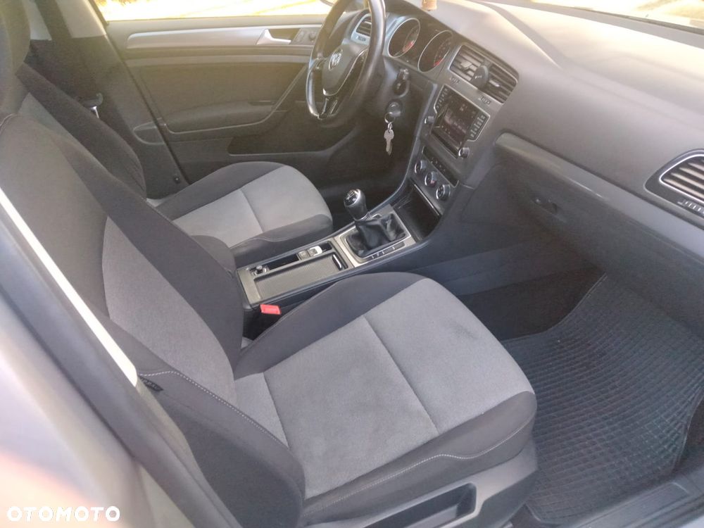 Volkswagen Golf 1.2 TSI BMT Start - 8