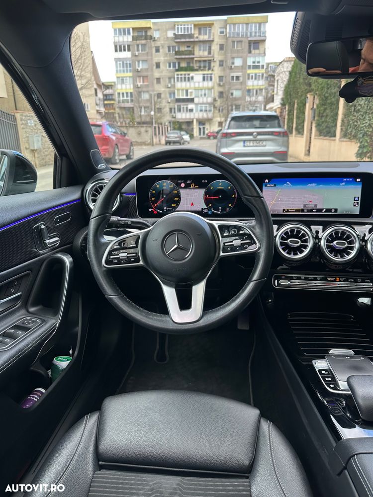 Mercedes-Benz A 180 d Sedan 7G-DCT - 6