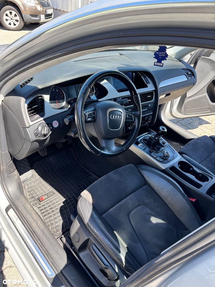 Audi A4 Avant - 15
