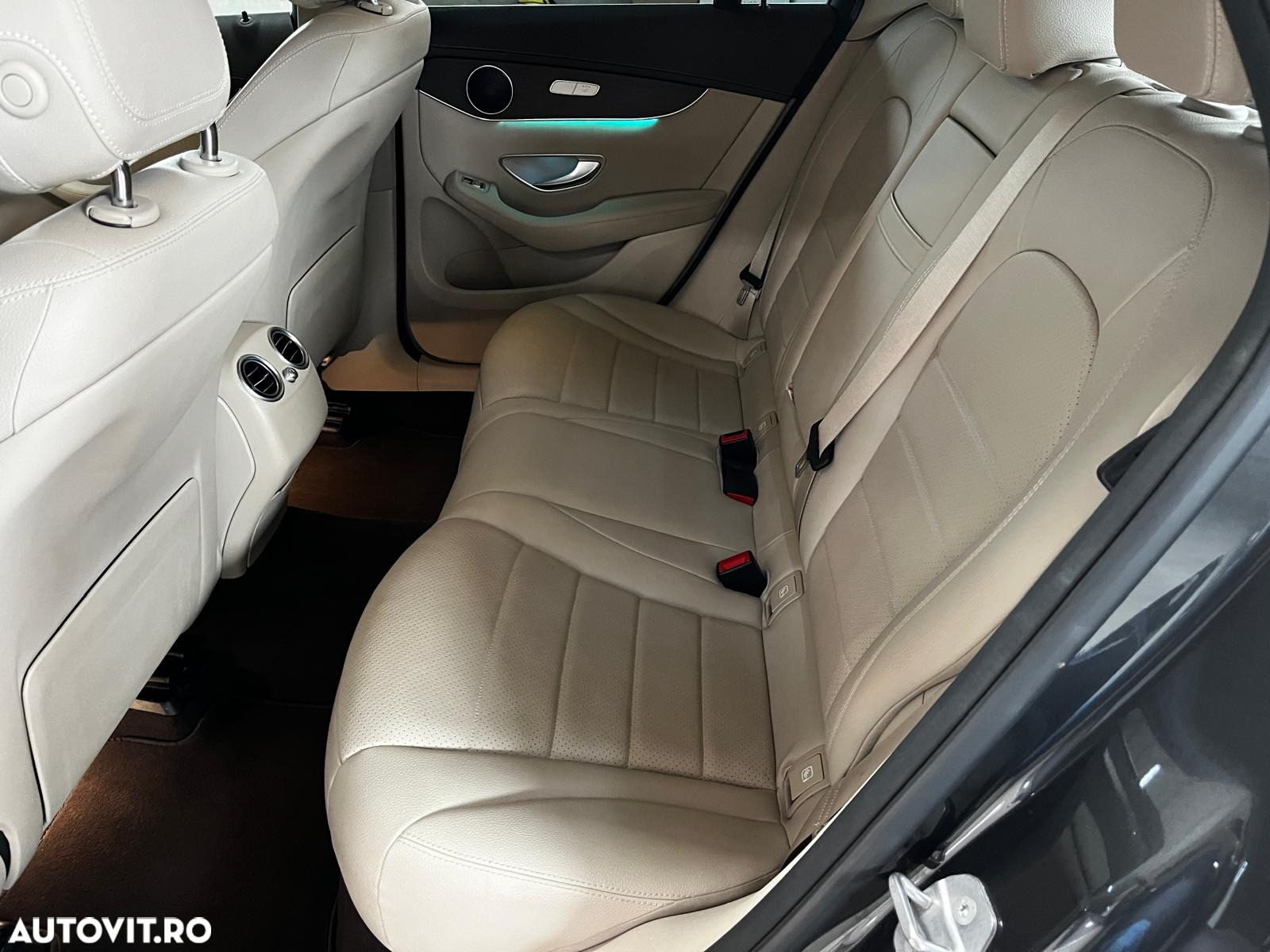 Mercedes-Benz GLC Coupe 200 4MATIC MHEV - 28