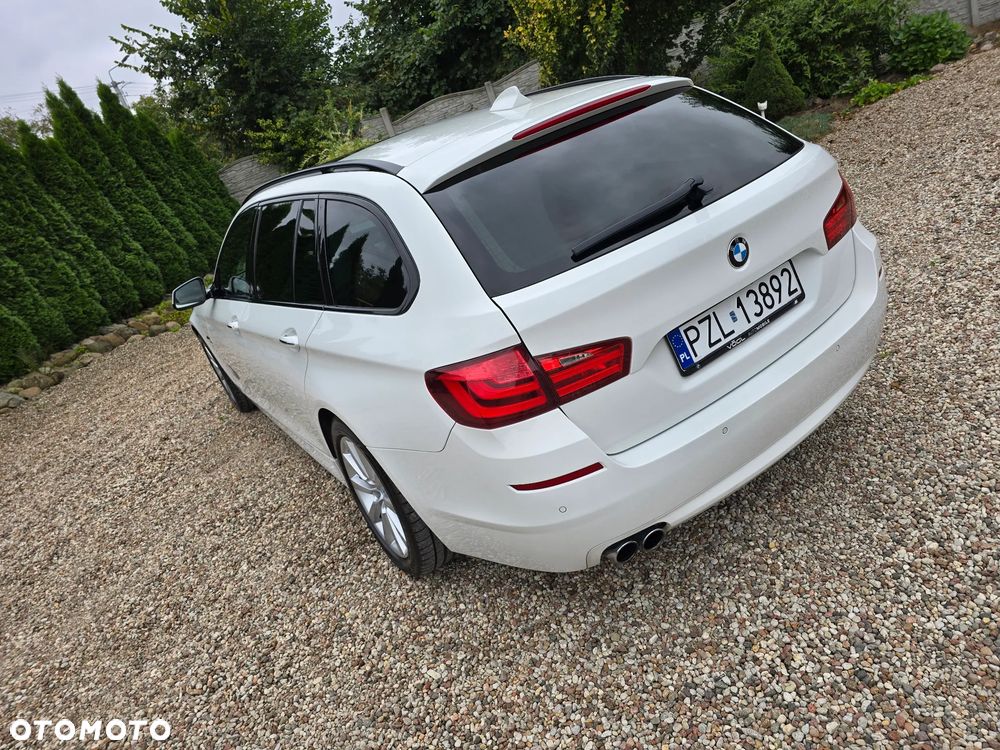 BMW Seria 5 525d Sport-Aut Luxury Line - 5
