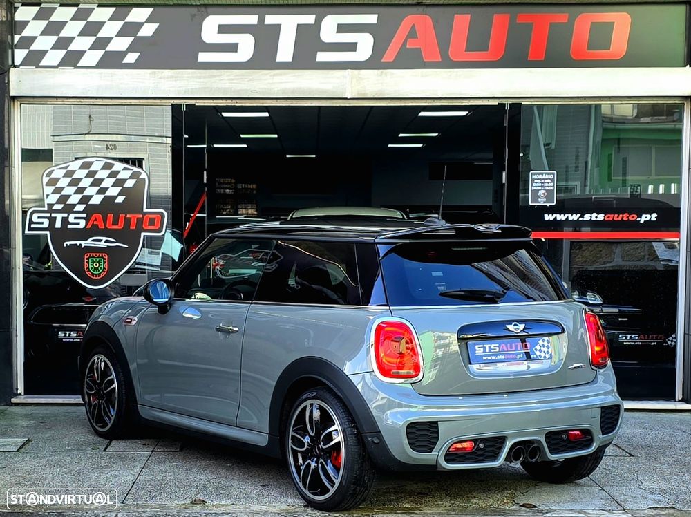 MINI 3 Portas John Cooper Works - 15