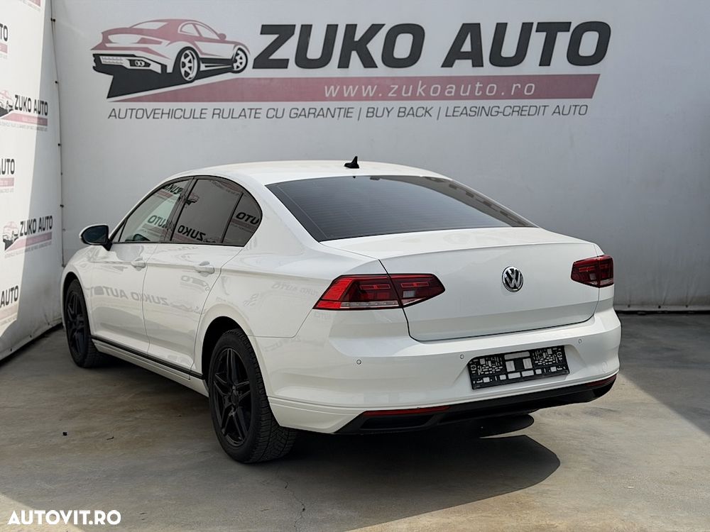 Volkswagen Passat 2.0 TDI DSG Comfortline - 6