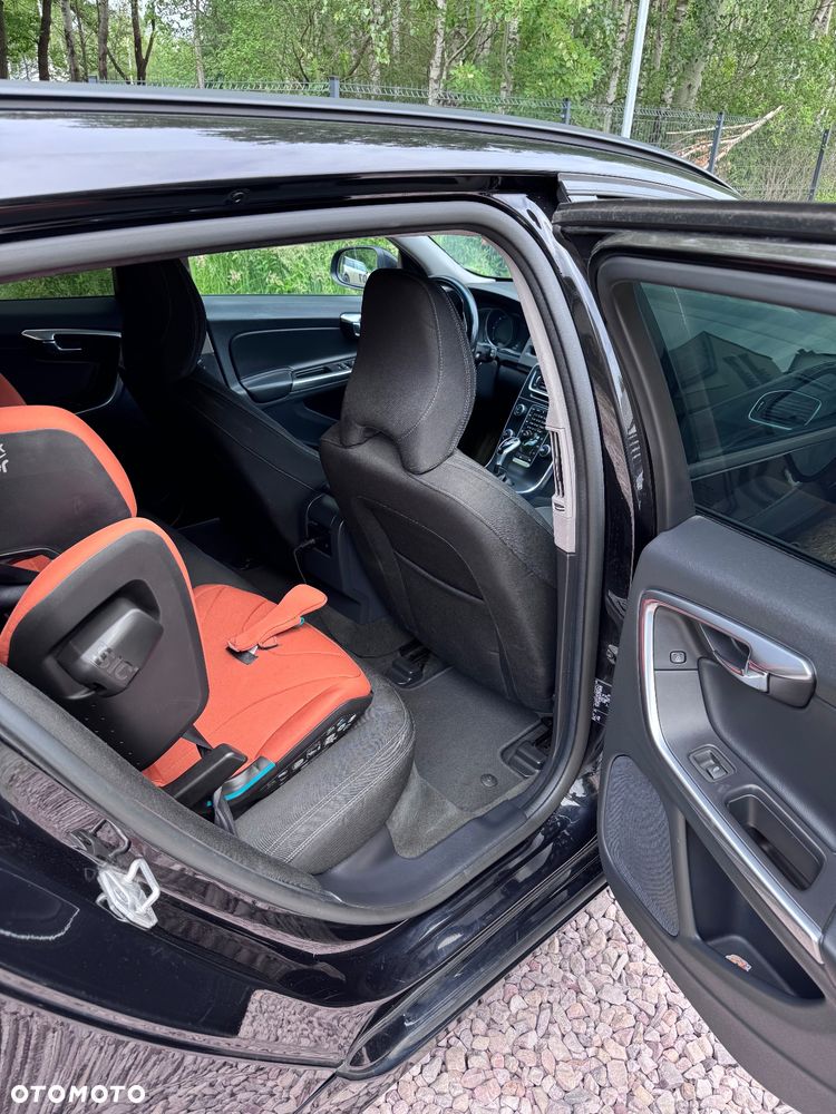 Volvo V60 D2 Drive-E Kinetic - 10