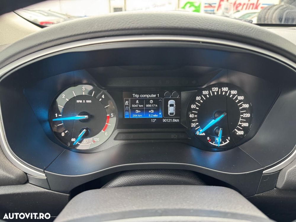 Ford Mondeo - 9