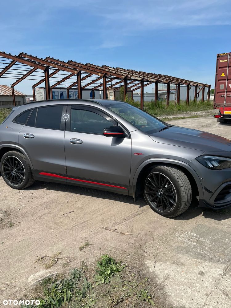 Mercedes-Benz GLA 250 4-Matic AMG Line - 2