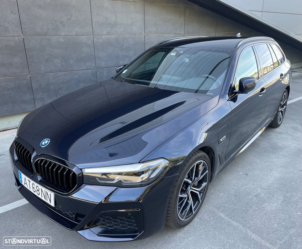 BMW 530 e Pack 50 anos M - 18