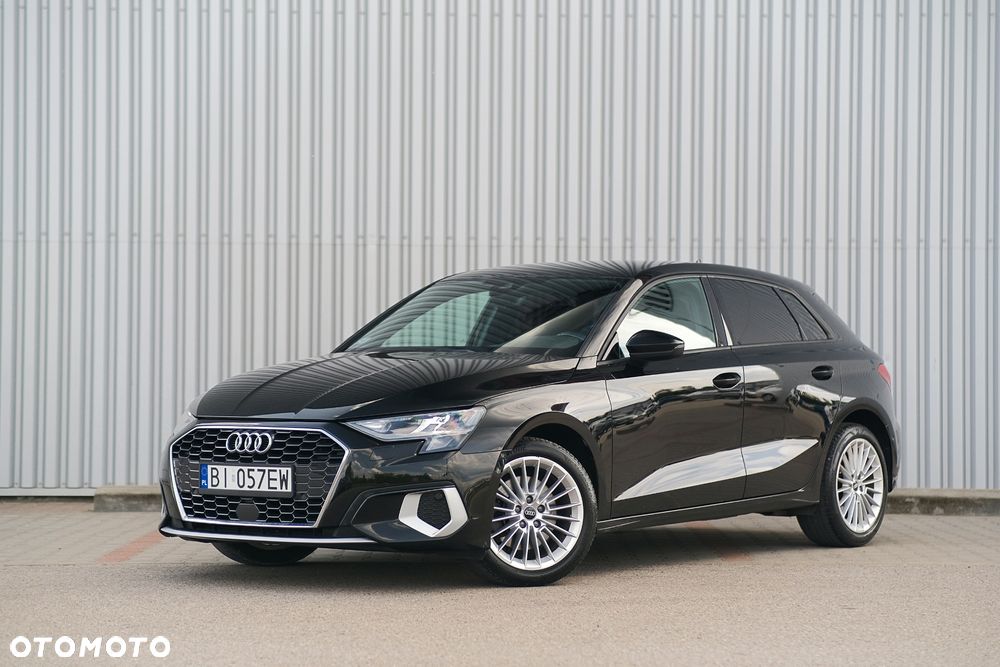 Audi A3 Sportback - 1