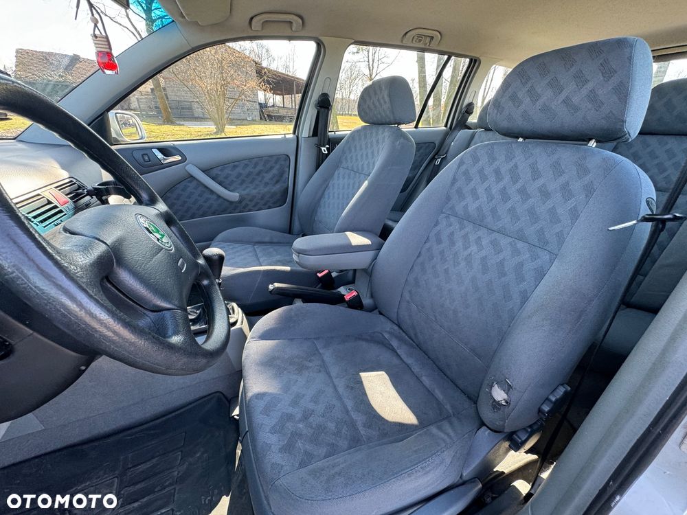 Skoda Octavia 1.8T Elegance - 13