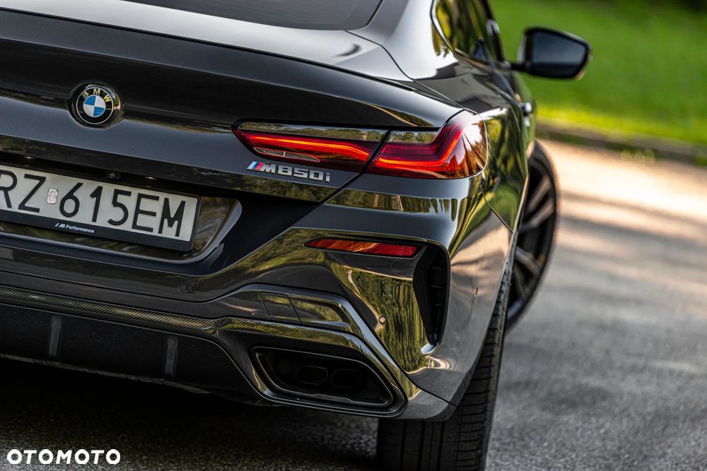 BMW Seria 8 - 24