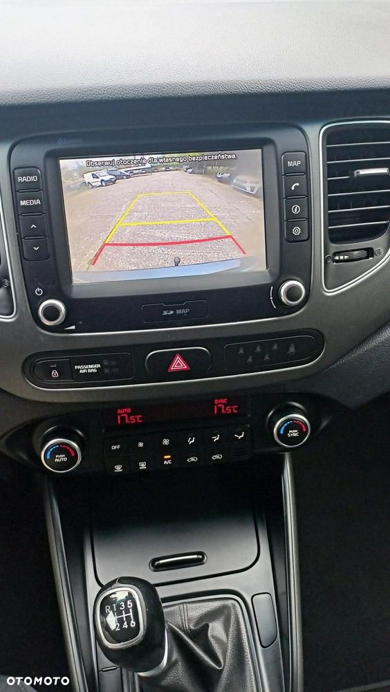 Kia Carens 1.7 CRDi L 7os - 37