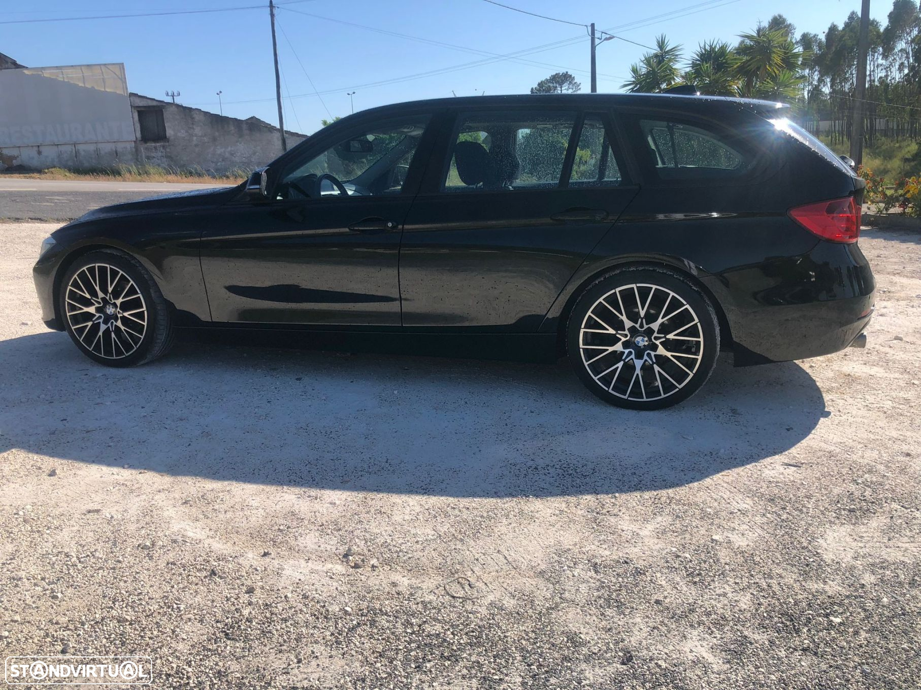 BMW 318 d Touring Auto Exclusive - 6