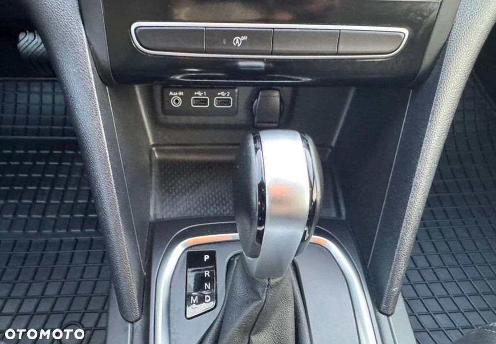 Renault Megane 1.5 Blue dCi Equilibre EDC - 24