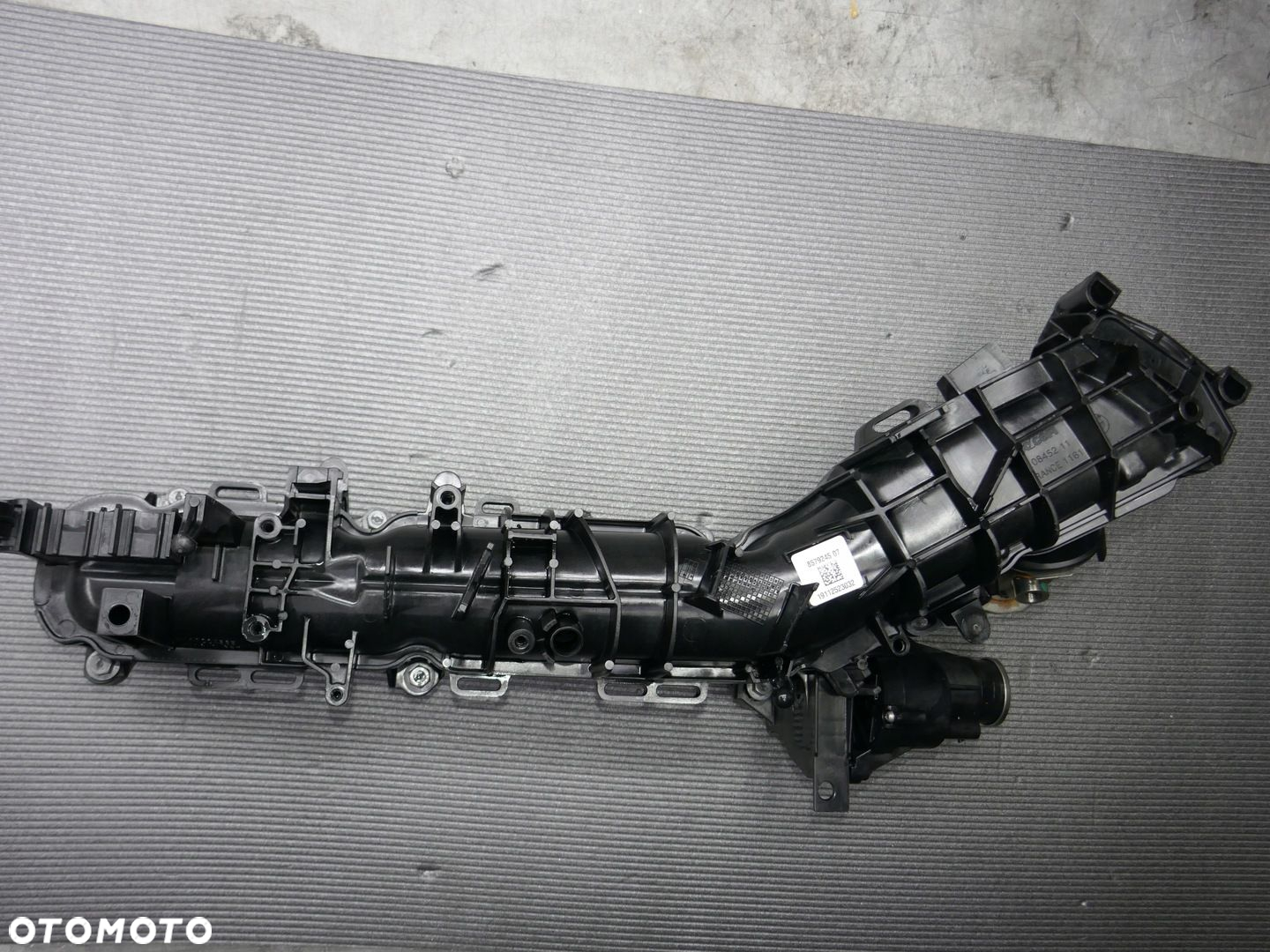 CZYSTY BEZ LUZÓW Kolektor ssący BMW G30 2.0 DIESEL B47D20B 8579245 - 3