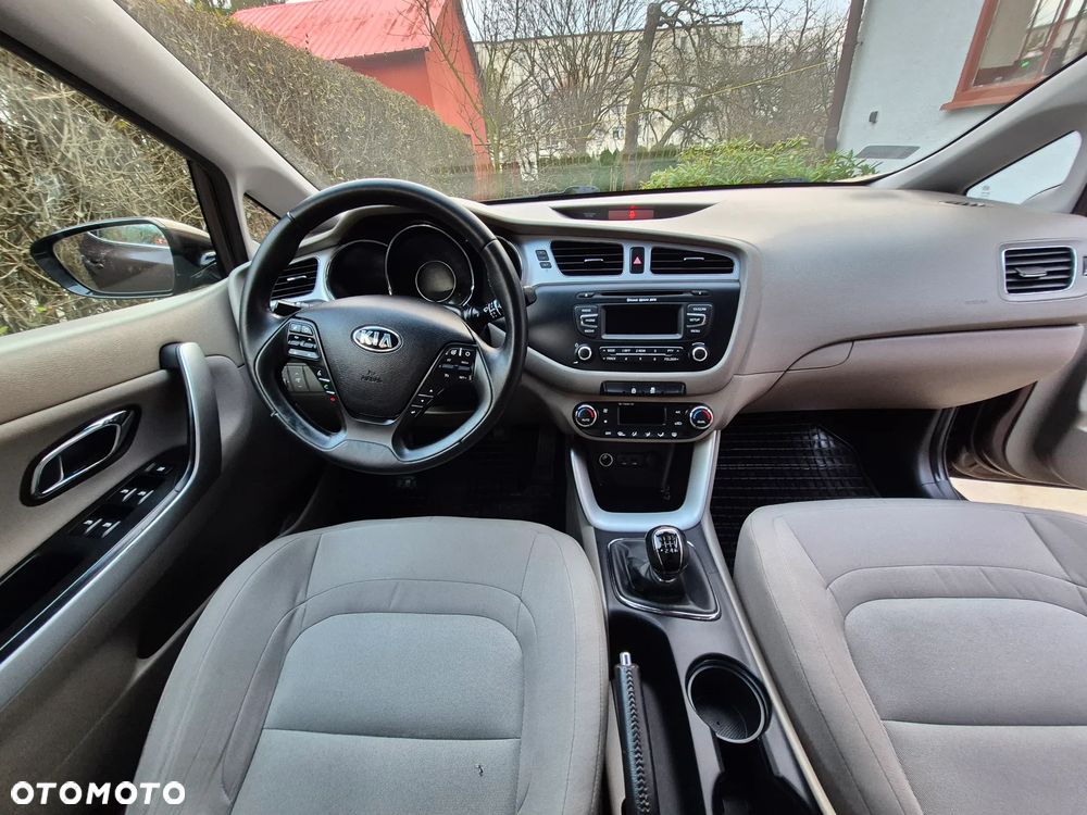 Kia Ceed 1.6 GDI M - 6