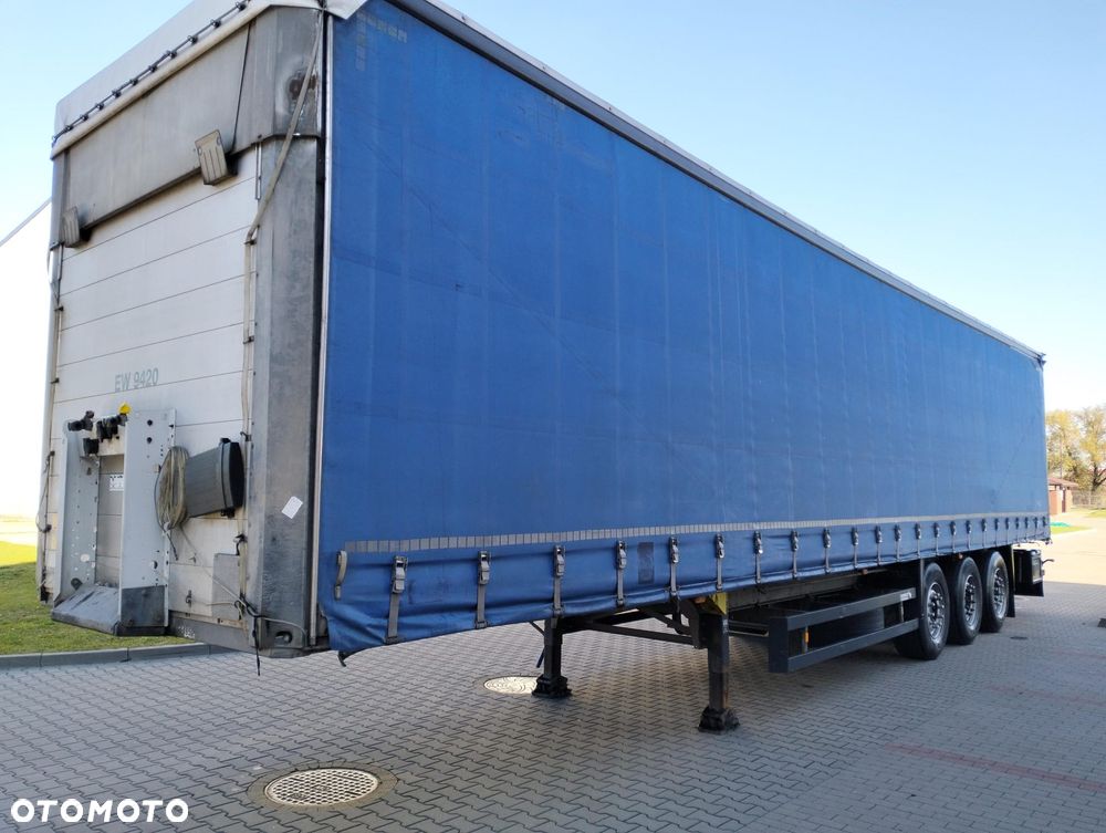 Schmitz Cargobull SKO 24 - 1