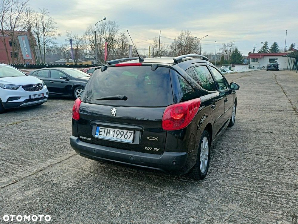 Peugeot 207 - 14