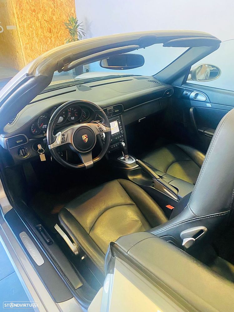 Porsche 911 Série F - 31