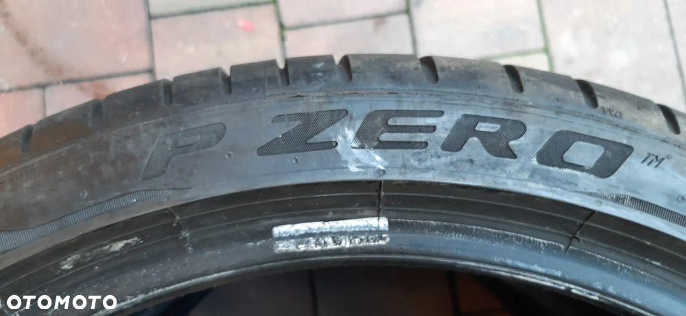 Opona letnia Pirelli P Zero PZ4 235/35R19 92 Y - 4