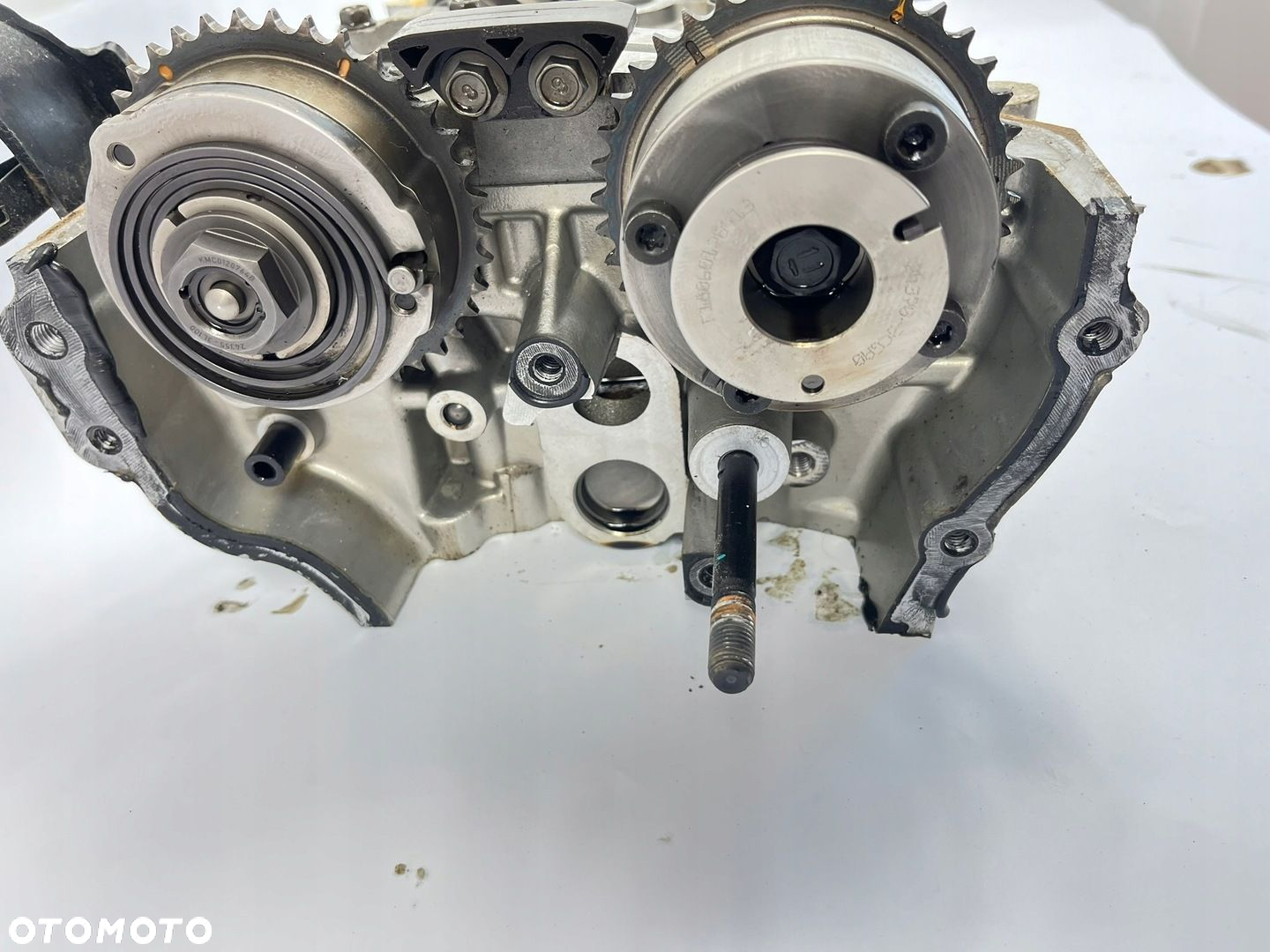 GŁOWICA CYLINDRA CYLINDRÓW ZAWORÓW WAŁEK ROZRZĄDU KIA STINGER 3,3 T-GDI - 4