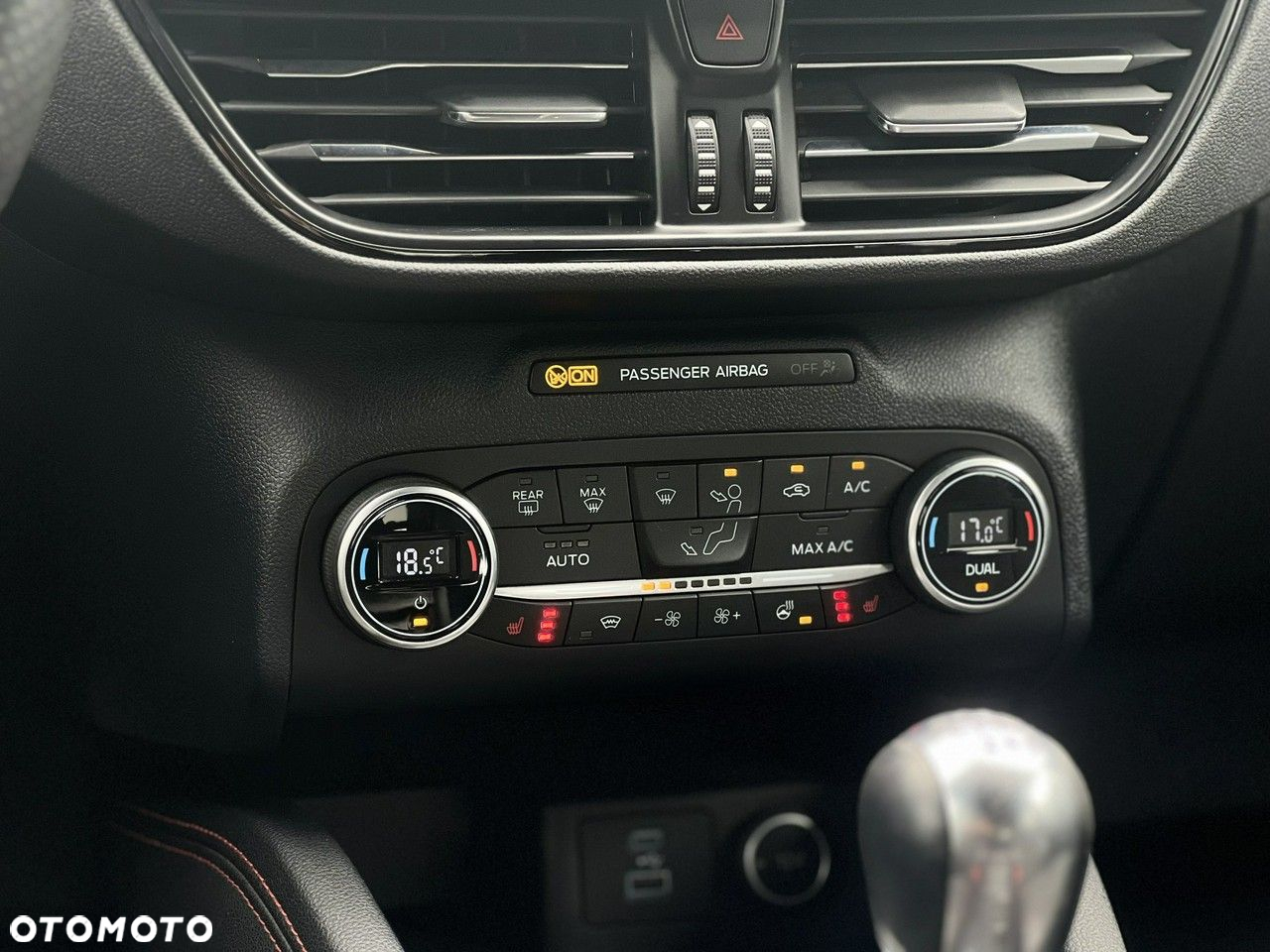 Ford Kuga 2.0 EcoBlue mHEV FWD ST-Line X - 25