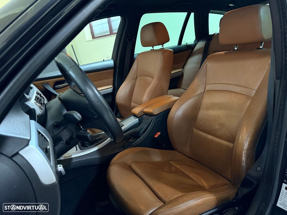 BMW 320 d Pack M - 4