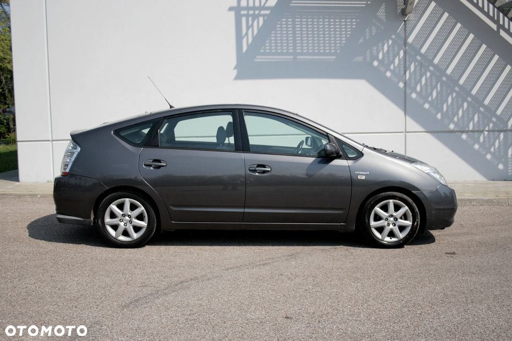 Toyota Prius 1.5 VVT-i Sol (nav) - 2