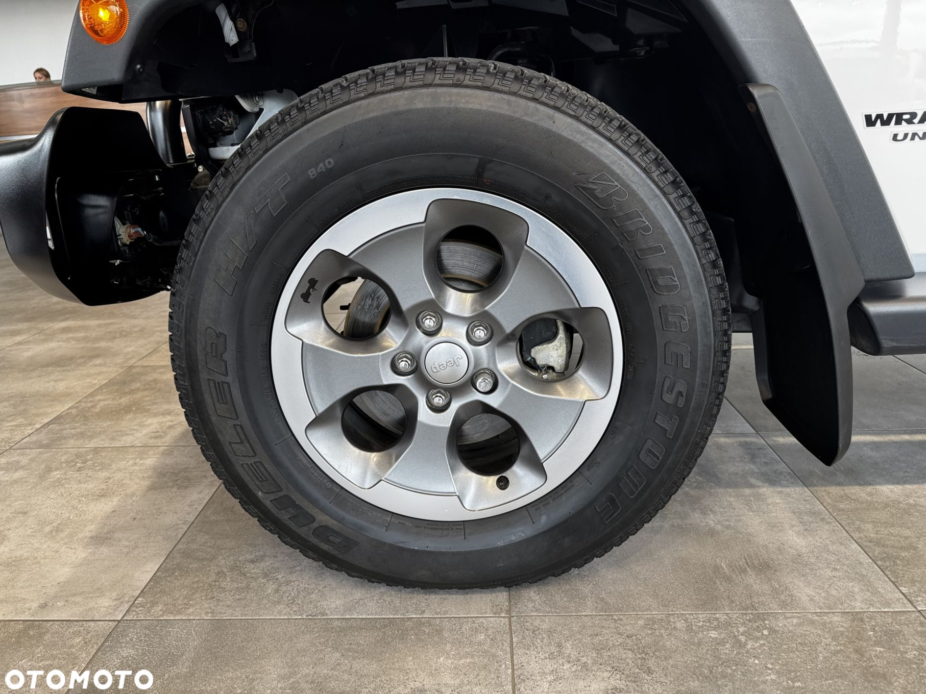 Jeep Wrangler - 12